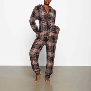 Skims Cozy Knit Jumpsuit Black Tan Houndstooth Hooded Loungewear
Comfy Sz Medium